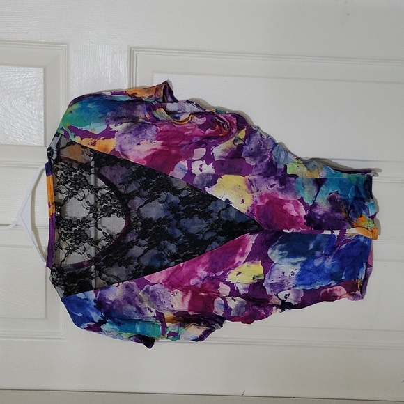Women's 6 butterfly tops -  Bundle 6 - Picture 3 of 7